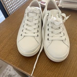 Vionic white Winny sneakers from Nordstrom
